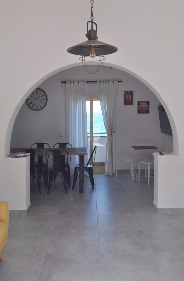 Sea Sound House Villa Sant'Ambrogio  Bagian luar foto