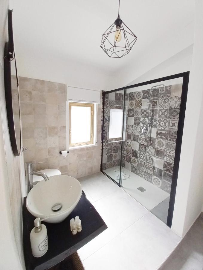 Sea Sound House Villa Sant'Ambrogio  Bagian luar foto
