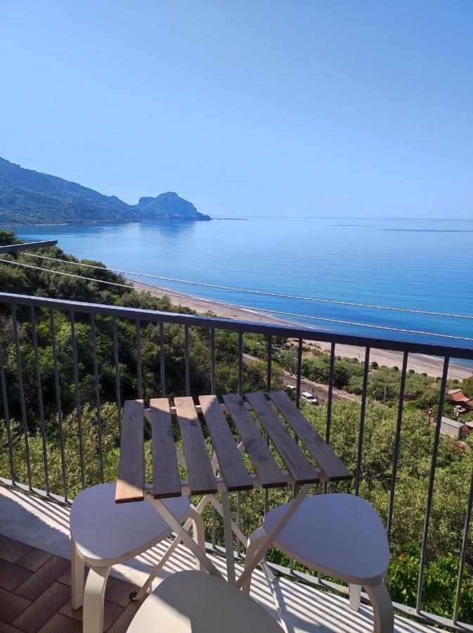 Sea Sound House Villa Sant'Ambrogio  Bagian luar foto